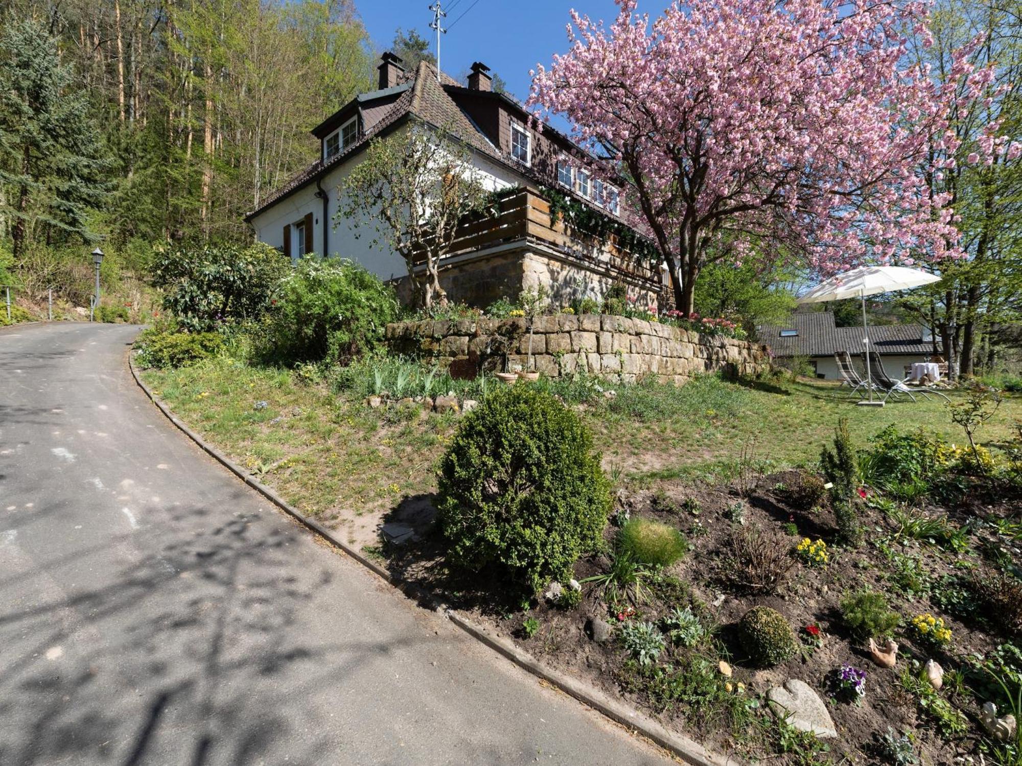 Charming Apartment In Wei Enbrunn Near Forest Weissenbrunn ภายนอก รูปภาพ